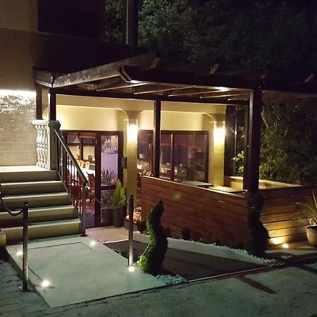 Villa Cezar Kaštel Lukšić Eksteriør bilde